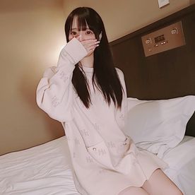 FC2 PPV 3056853 【顔晒し】【無修正】やっぱりこの子は可愛い！！！！見つめられたら男ならイチコロです！瞳が最高で可愛すぎる彼女と再会！生中出し！