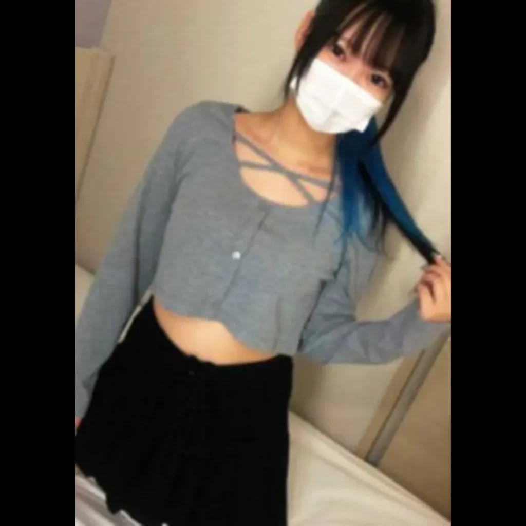 FC2 PPV 3099039 「#53」子猫のように可愛いJ〇Kコスプレイヤー。全てが初々しい反応で激胸キュン中出し♡片思い♡