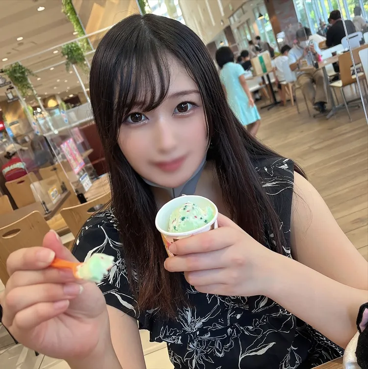 FC2 PPV 3110355 顔出し・初撮影！！個数限定【無修正】お淑やかで清楚な女子大生を裸にさせると綺麗なEcupの巨乳が・・・美巨乳に性器を挟ませ白く光る美白ボディを突きまくり連続膣内射精！！