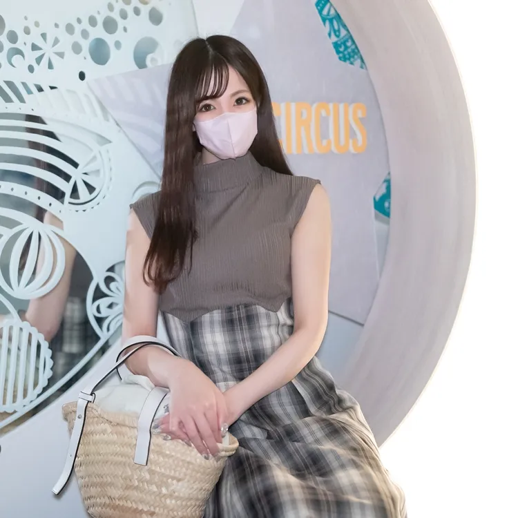 FC2 PPV 3113343 初撮影！！個数限定【無修正】シネマ画風！想いつづけた可憐な彼女が留学してしまう前に・・・日本で残されたわずかな時間で美白に包まれた純白美女の身体に最初で最後の連続膣内射精！！