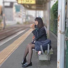 FC2 PPV 3127844 【2004年生】黒髪ニーハイ②・放課後制服中出し